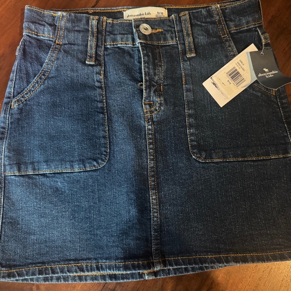 Abercrombie& Fitch Kids Jean Skirt - Picture 1 of 2